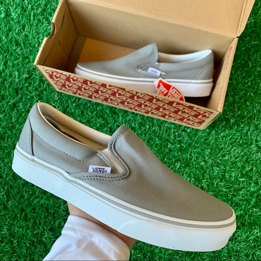 Vans Classic Slip On Wild Dove - Picture 1 of 9
